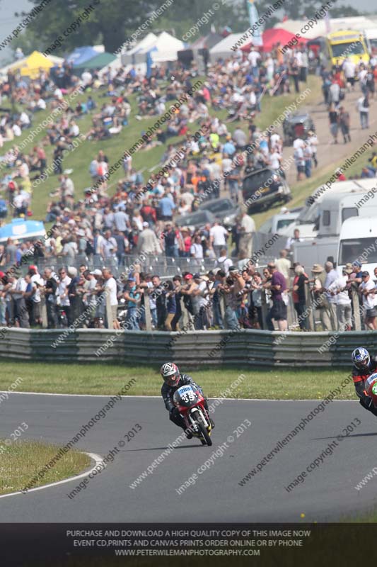 Vintage motorcycle club;eventdigitalimages;mallory park;mallory park trackday photographs;no limits trackdays;peter wileman photography;trackday digital images;trackday photos;vmcc festival 1000 bikes photographs