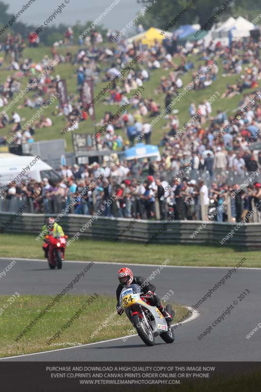 Vintage motorcycle club;eventdigitalimages;mallory park;mallory park trackday photographs;no limits trackdays;peter wileman photography;trackday digital images;trackday photos;vmcc festival 1000 bikes photographs