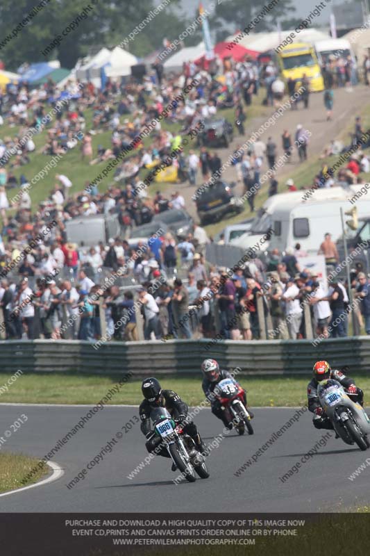 Vintage motorcycle club;eventdigitalimages;mallory park;mallory park trackday photographs;no limits trackdays;peter wileman photography;trackday digital images;trackday photos;vmcc festival 1000 bikes photographs