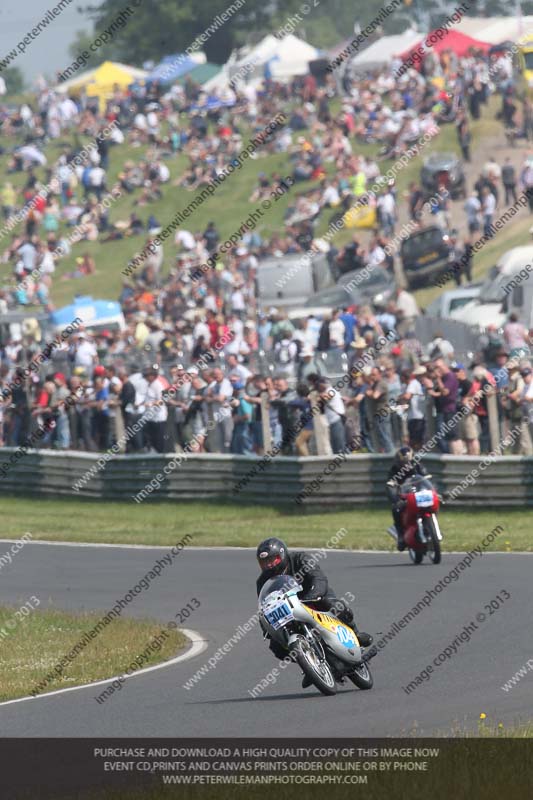 Vintage motorcycle club;eventdigitalimages;mallory park;mallory park trackday photographs;no limits trackdays;peter wileman photography;trackday digital images;trackday photos;vmcc festival 1000 bikes photographs