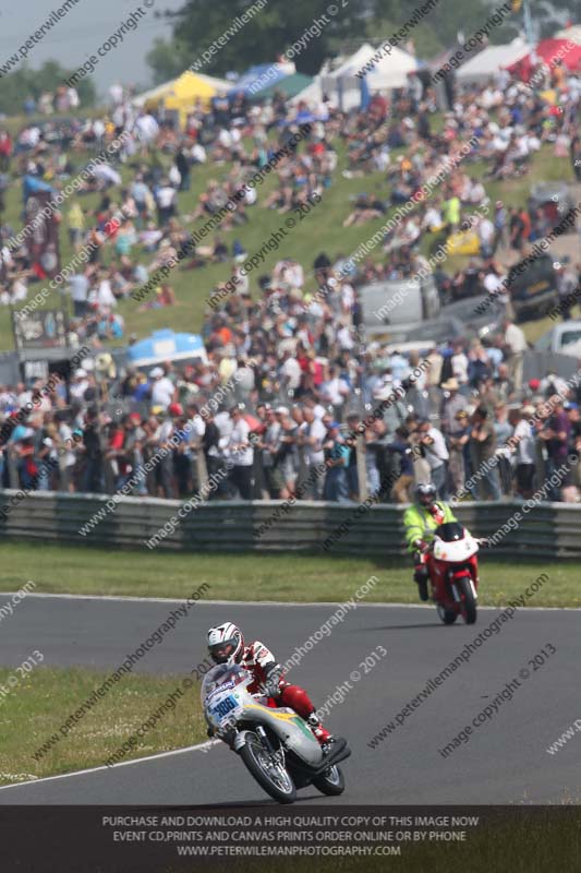 Vintage motorcycle club;eventdigitalimages;mallory park;mallory park trackday photographs;no limits trackdays;peter wileman photography;trackday digital images;trackday photos;vmcc festival 1000 bikes photographs