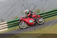 Vintage-motorcycle-club;eventdigitalimages;mallory-park;mallory-park-trackday-photographs;no-limits-trackdays;peter-wileman-photography;trackday-digital-images;trackday-photos;vmcc-festival-1000-bikes-photographs