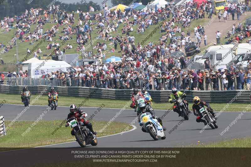 Vintage motorcycle club;eventdigitalimages;mallory park;mallory park trackday photographs;no limits trackdays;peter wileman photography;trackday digital images;trackday photos;vmcc festival 1000 bikes photographs