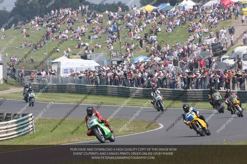 Vintage motorcycle club;eventdigitalimages;mallory park;mallory park trackday photographs;no limits trackdays;peter wileman photography;trackday digital images;trackday photos;vmcc festival 1000 bikes photographs