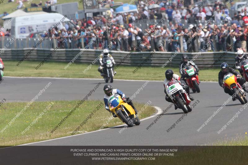 Vintage motorcycle club;eventdigitalimages;mallory park;mallory park trackday photographs;no limits trackdays;peter wileman photography;trackday digital images;trackday photos;vmcc festival 1000 bikes photographs