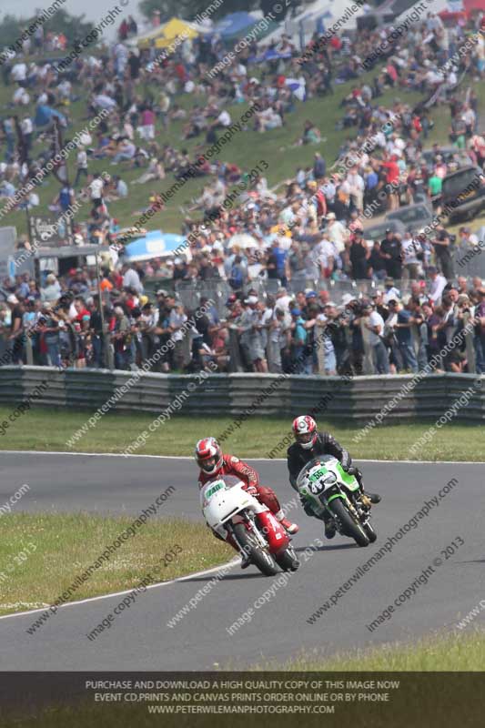 Vintage motorcycle club;eventdigitalimages;mallory park;mallory park trackday photographs;no limits trackdays;peter wileman photography;trackday digital images;trackday photos;vmcc festival 1000 bikes photographs