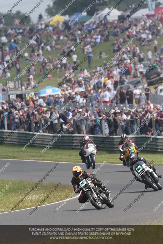 Vintage motorcycle club;eventdigitalimages;mallory park;mallory park trackday photographs;no limits trackdays;peter wileman photography;trackday digital images;trackday photos;vmcc festival 1000 bikes photographs