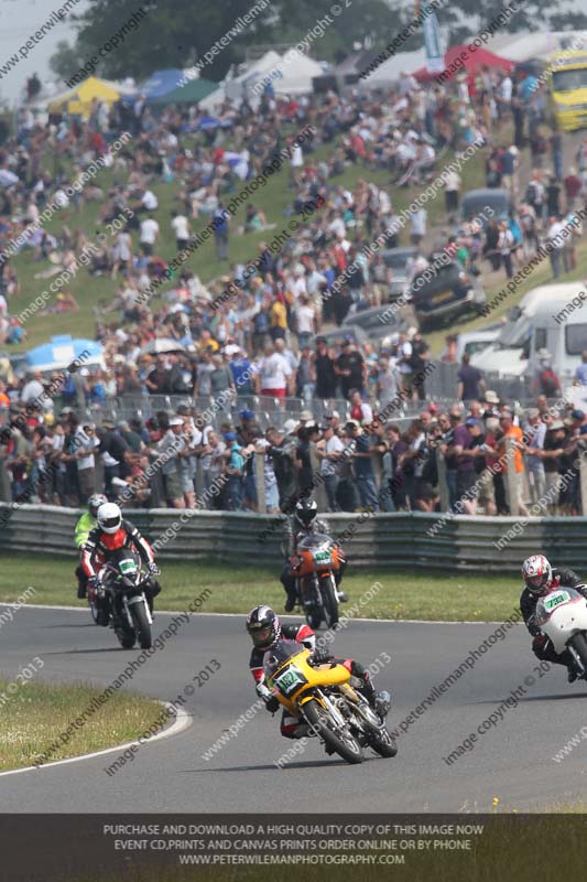 Vintage motorcycle club;eventdigitalimages;mallory park;mallory park trackday photographs;no limits trackdays;peter wileman photography;trackday digital images;trackday photos;vmcc festival 1000 bikes photographs