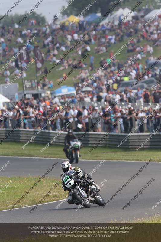 Vintage motorcycle club;eventdigitalimages;mallory park;mallory park trackday photographs;no limits trackdays;peter wileman photography;trackday digital images;trackday photos;vmcc festival 1000 bikes photographs