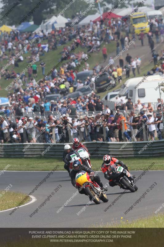 Vintage motorcycle club;eventdigitalimages;mallory park;mallory park trackday photographs;no limits trackdays;peter wileman photography;trackday digital images;trackday photos;vmcc festival 1000 bikes photographs