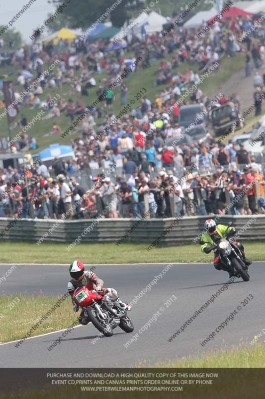 Vintage motorcycle club;eventdigitalimages;mallory park;mallory park trackday photographs;no limits trackdays;peter wileman photography;trackday digital images;trackday photos;vmcc festival 1000 bikes photographs