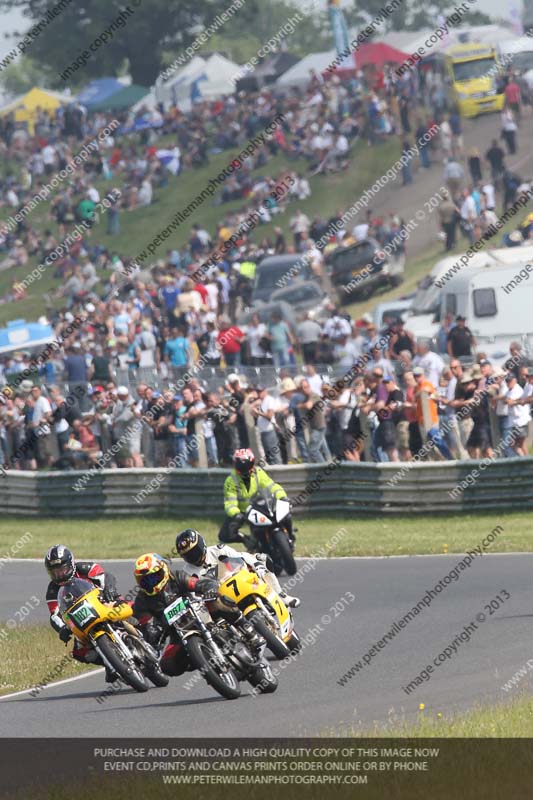 Vintage motorcycle club;eventdigitalimages;mallory park;mallory park trackday photographs;no limits trackdays;peter wileman photography;trackday digital images;trackday photos;vmcc festival 1000 bikes photographs