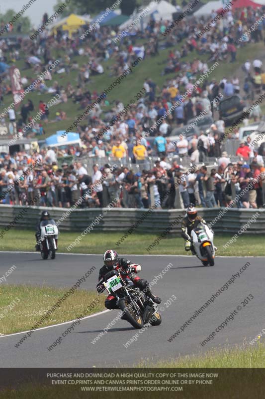Vintage motorcycle club;eventdigitalimages;mallory park;mallory park trackday photographs;no limits trackdays;peter wileman photography;trackday digital images;trackday photos;vmcc festival 1000 bikes photographs