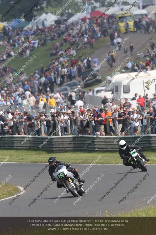 Vintage motorcycle club;eventdigitalimages;mallory park;mallory park trackday photographs;no limits trackdays;peter wileman photography;trackday digital images;trackday photos;vmcc festival 1000 bikes photographs