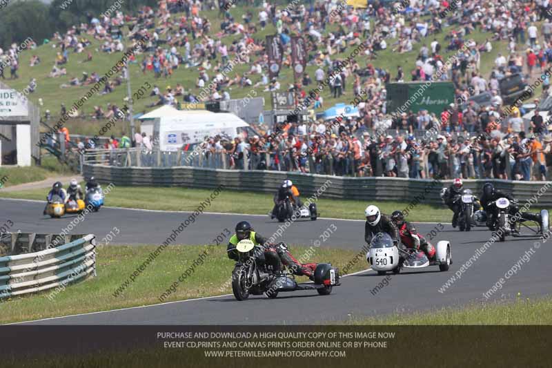 Vintage motorcycle club;eventdigitalimages;mallory park;mallory park trackday photographs;no limits trackdays;peter wileman photography;trackday digital images;trackday photos;vmcc festival 1000 bikes photographs