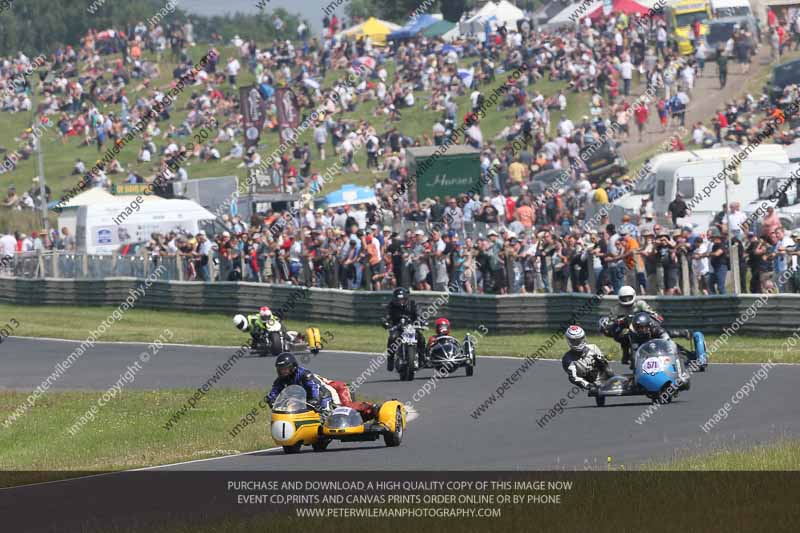 Vintage motorcycle club;eventdigitalimages;mallory park;mallory park trackday photographs;no limits trackdays;peter wileman photography;trackday digital images;trackday photos;vmcc festival 1000 bikes photographs