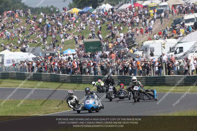 Vintage motorcycle club;eventdigitalimages;mallory park;mallory park trackday photographs;no limits trackdays;peter wileman photography;trackday digital images;trackday photos;vmcc festival 1000 bikes photographs