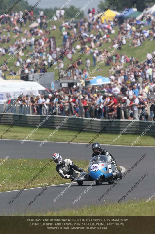 Vintage motorcycle club;eventdigitalimages;mallory park;mallory park trackday photographs;no limits trackdays;peter wileman photography;trackday digital images;trackday photos;vmcc festival 1000 bikes photographs