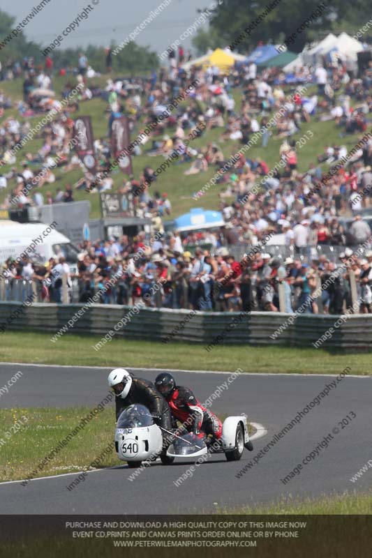 Vintage motorcycle club;eventdigitalimages;mallory park;mallory park trackday photographs;no limits trackdays;peter wileman photography;trackday digital images;trackday photos;vmcc festival 1000 bikes photographs