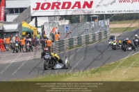 Vintage-motorcycle-club;eventdigitalimages;mallory-park;mallory-park-trackday-photographs;no-limits-trackdays;peter-wileman-photography;trackday-digital-images;trackday-photos;vmcc-festival-1000-bikes-photographs