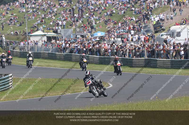 Vintage motorcycle club;eventdigitalimages;mallory park;mallory park trackday photographs;no limits trackdays;peter wileman photography;trackday digital images;trackday photos;vmcc festival 1000 bikes photographs