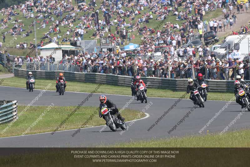 Vintage motorcycle club;eventdigitalimages;mallory park;mallory park trackday photographs;no limits trackdays;peter wileman photography;trackday digital images;trackday photos;vmcc festival 1000 bikes photographs