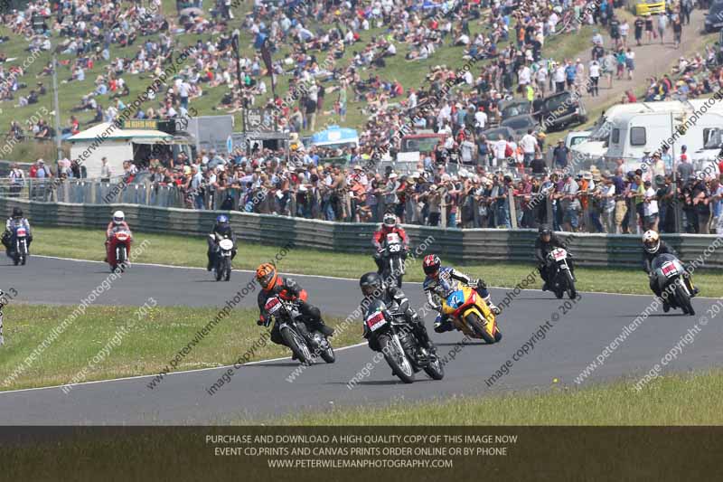 Vintage motorcycle club;eventdigitalimages;mallory park;mallory park trackday photographs;no limits trackdays;peter wileman photography;trackday digital images;trackday photos;vmcc festival 1000 bikes photographs