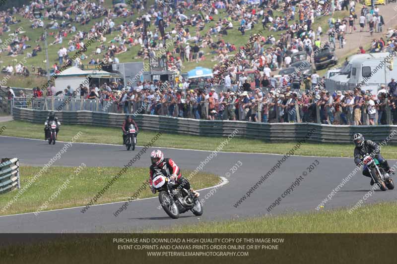 Vintage motorcycle club;eventdigitalimages;mallory park;mallory park trackday photographs;no limits trackdays;peter wileman photography;trackday digital images;trackday photos;vmcc festival 1000 bikes photographs