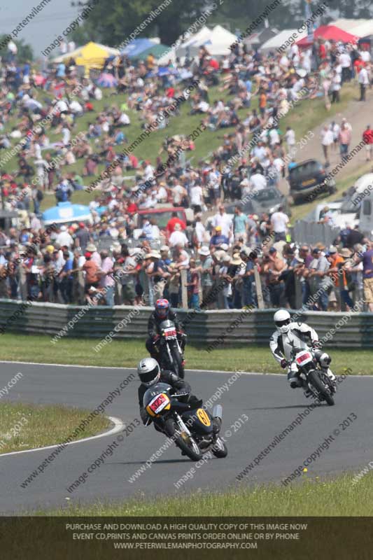 Vintage motorcycle club;eventdigitalimages;mallory park;mallory park trackday photographs;no limits trackdays;peter wileman photography;trackday digital images;trackday photos;vmcc festival 1000 bikes photographs