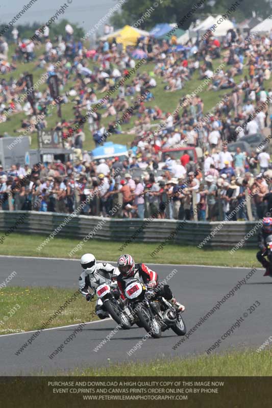 Vintage motorcycle club;eventdigitalimages;mallory park;mallory park trackday photographs;no limits trackdays;peter wileman photography;trackday digital images;trackday photos;vmcc festival 1000 bikes photographs