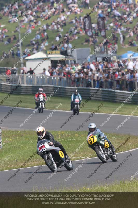 Vintage motorcycle club;eventdigitalimages;mallory park;mallory park trackday photographs;no limits trackdays;peter wileman photography;trackday digital images;trackday photos;vmcc festival 1000 bikes photographs