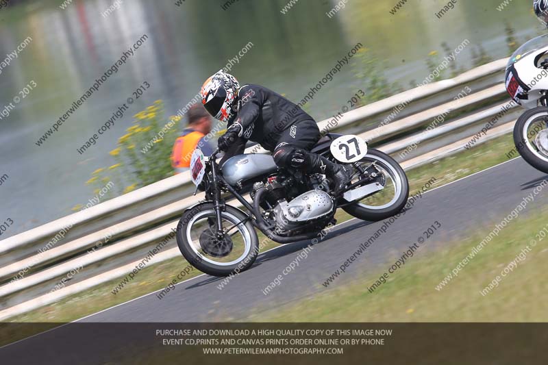Vintage motorcycle club;eventdigitalimages;mallory park;mallory park trackday photographs;no limits trackdays;peter wileman photography;trackday digital images;trackday photos;vmcc festival 1000 bikes photographs