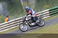 Vintage-motorcycle-club;eventdigitalimages;mallory-park;mallory-park-trackday-photographs;no-limits-trackdays;peter-wileman-photography;trackday-digital-images;trackday-photos;vmcc-festival-1000-bikes-photographs