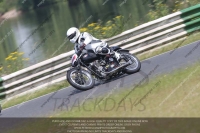 Vintage-motorcycle-club;eventdigitalimages;mallory-park;mallory-park-trackday-photographs;no-limits-trackdays;peter-wileman-photography;trackday-digital-images;trackday-photos;vmcc-festival-1000-bikes-photographs