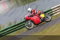 Vintage-motorcycle-club;eventdigitalimages;mallory-park;mallory-park-trackday-photographs;no-limits-trackdays;peter-wileman-photography;trackday-digital-images;trackday-photos;vmcc-festival-1000-bikes-photographs