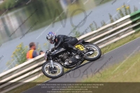 Vintage-motorcycle-club;eventdigitalimages;mallory-park;mallory-park-trackday-photographs;no-limits-trackdays;peter-wileman-photography;trackday-digital-images;trackday-photos;vmcc-festival-1000-bikes-photographs