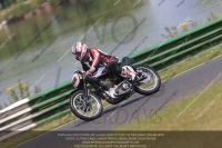 Vintage-motorcycle-club;eventdigitalimages;mallory-park;mallory-park-trackday-photographs;no-limits-trackdays;peter-wileman-photography;trackday-digital-images;trackday-photos;vmcc-festival-1000-bikes-photographs