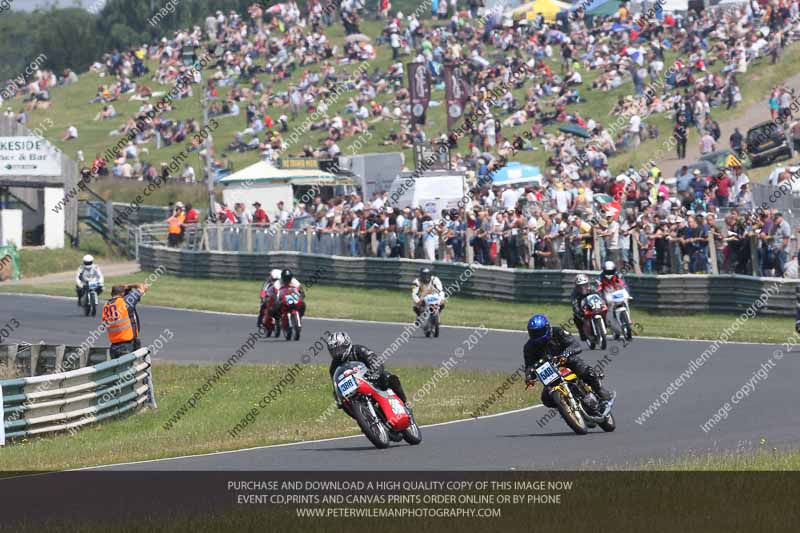 Vintage motorcycle club;eventdigitalimages;mallory park;mallory park trackday photographs;no limits trackdays;peter wileman photography;trackday digital images;trackday photos;vmcc festival 1000 bikes photographs