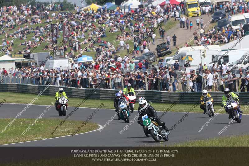 Vintage motorcycle club;eventdigitalimages;mallory park;mallory park trackday photographs;no limits trackdays;peter wileman photography;trackday digital images;trackday photos;vmcc festival 1000 bikes photographs