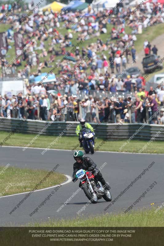 Vintage motorcycle club;eventdigitalimages;mallory park;mallory park trackday photographs;no limits trackdays;peter wileman photography;trackday digital images;trackday photos;vmcc festival 1000 bikes photographs