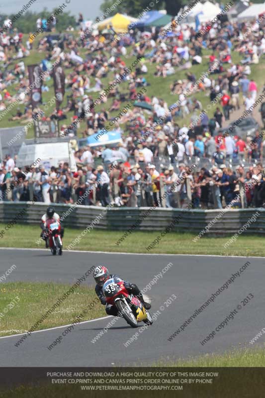 Vintage motorcycle club;eventdigitalimages;mallory park;mallory park trackday photographs;no limits trackdays;peter wileman photography;trackday digital images;trackday photos;vmcc festival 1000 bikes photographs