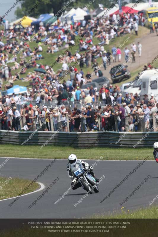 Vintage motorcycle club;eventdigitalimages;mallory park;mallory park trackday photographs;no limits trackdays;peter wileman photography;trackday digital images;trackday photos;vmcc festival 1000 bikes photographs