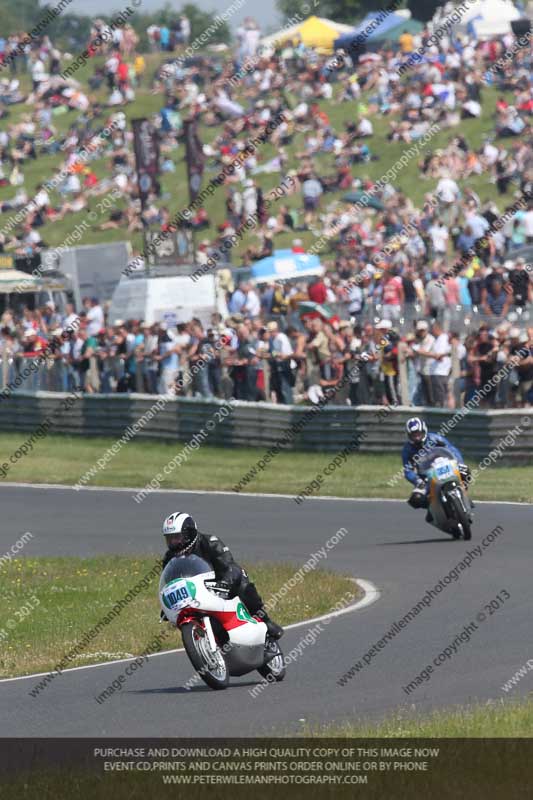 Vintage motorcycle club;eventdigitalimages;mallory park;mallory park trackday photographs;no limits trackdays;peter wileman photography;trackday digital images;trackday photos;vmcc festival 1000 bikes photographs