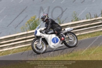 Vintage-motorcycle-club;eventdigitalimages;mallory-park;mallory-park-trackday-photographs;no-limits-trackdays;peter-wileman-photography;trackday-digital-images;trackday-photos;vmcc-festival-1000-bikes-photographs