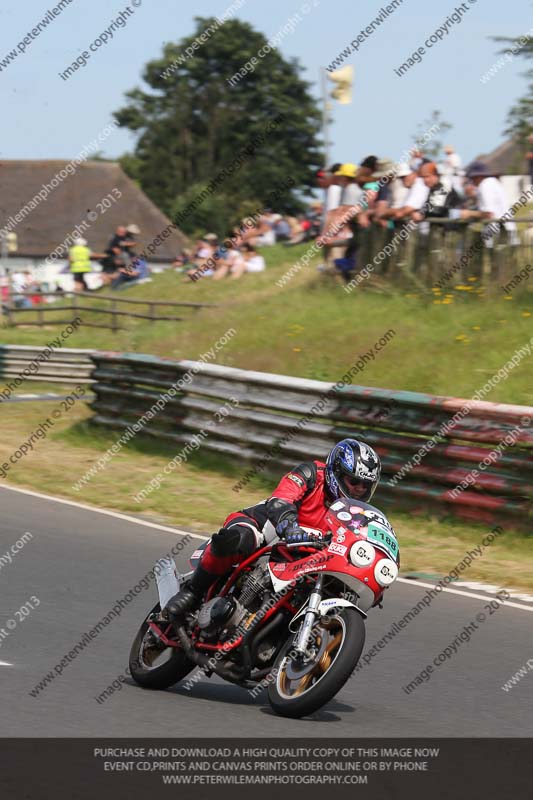 Vintage motorcycle club;eventdigitalimages;mallory park;mallory park trackday photographs;no limits trackdays;peter wileman photography;trackday digital images;trackday photos;vmcc festival 1000 bikes photographs