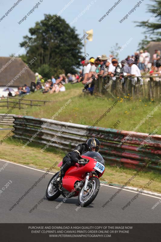 Vintage motorcycle club;eventdigitalimages;mallory park;mallory park trackday photographs;no limits trackdays;peter wileman photography;trackday digital images;trackday photos;vmcc festival 1000 bikes photographs