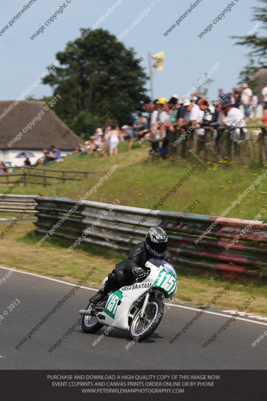 Vintage motorcycle club;eventdigitalimages;mallory park;mallory park trackday photographs;no limits trackdays;peter wileman photography;trackday digital images;trackday photos;vmcc festival 1000 bikes photographs