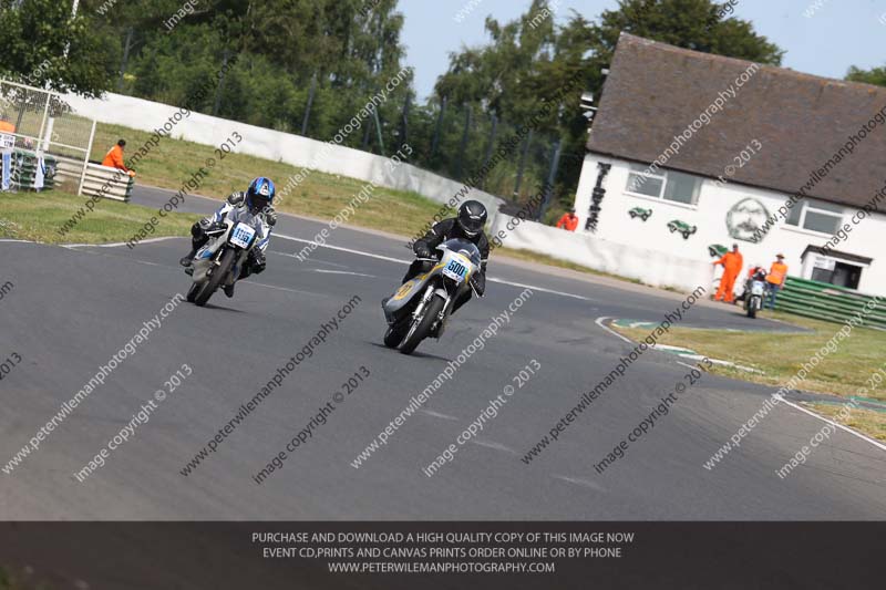 Vintage motorcycle club;eventdigitalimages;mallory park;mallory park trackday photographs;no limits trackdays;peter wileman photography;trackday digital images;trackday photos;vmcc festival 1000 bikes photographs
