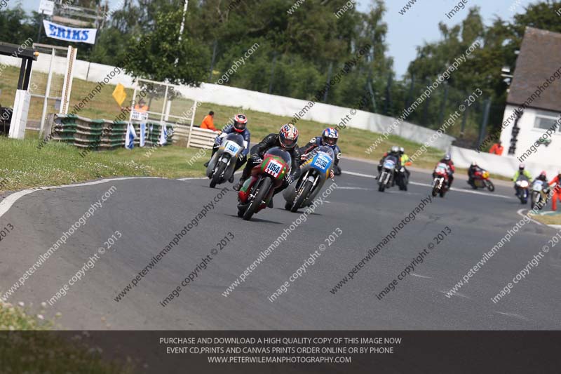 Vintage motorcycle club;eventdigitalimages;mallory park;mallory park trackday photographs;no limits trackdays;peter wileman photography;trackday digital images;trackday photos;vmcc festival 1000 bikes photographs