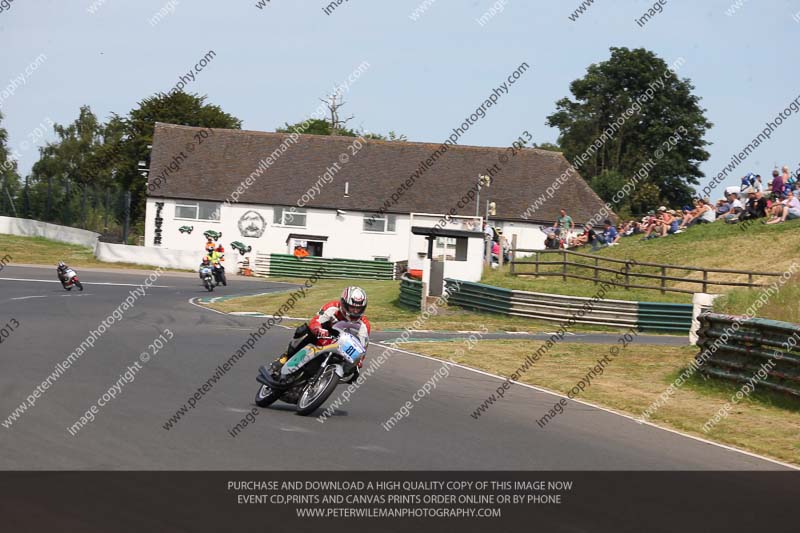 Vintage motorcycle club;eventdigitalimages;mallory park;mallory park trackday photographs;no limits trackdays;peter wileman photography;trackday digital images;trackday photos;vmcc festival 1000 bikes photographs